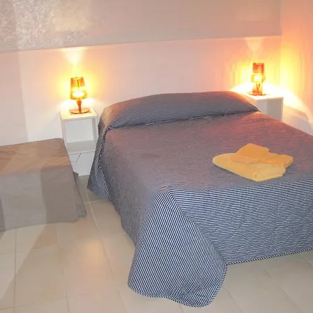 Bed and breakfast Santos *