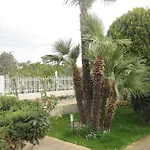 Alojamento de Acomodação e Pequeno-almoço Santos Bari