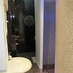 Alojamento de Acomodação e Pequeno-almoço Santos